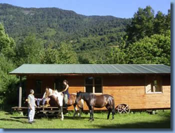 Ferienhaus un Zimmer auf dem Reit Hof in Pucon, Chile